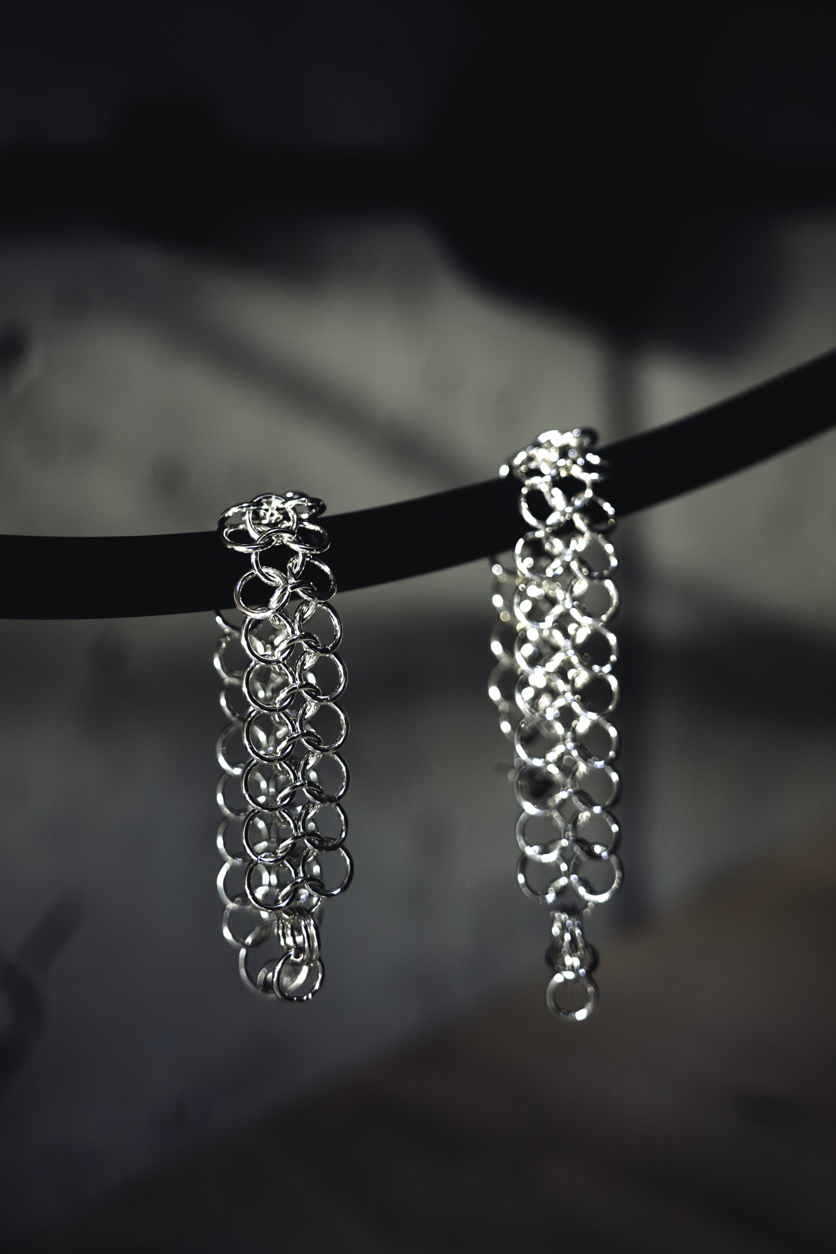 CHAINMAIL kolczyki długie - obrazek 3